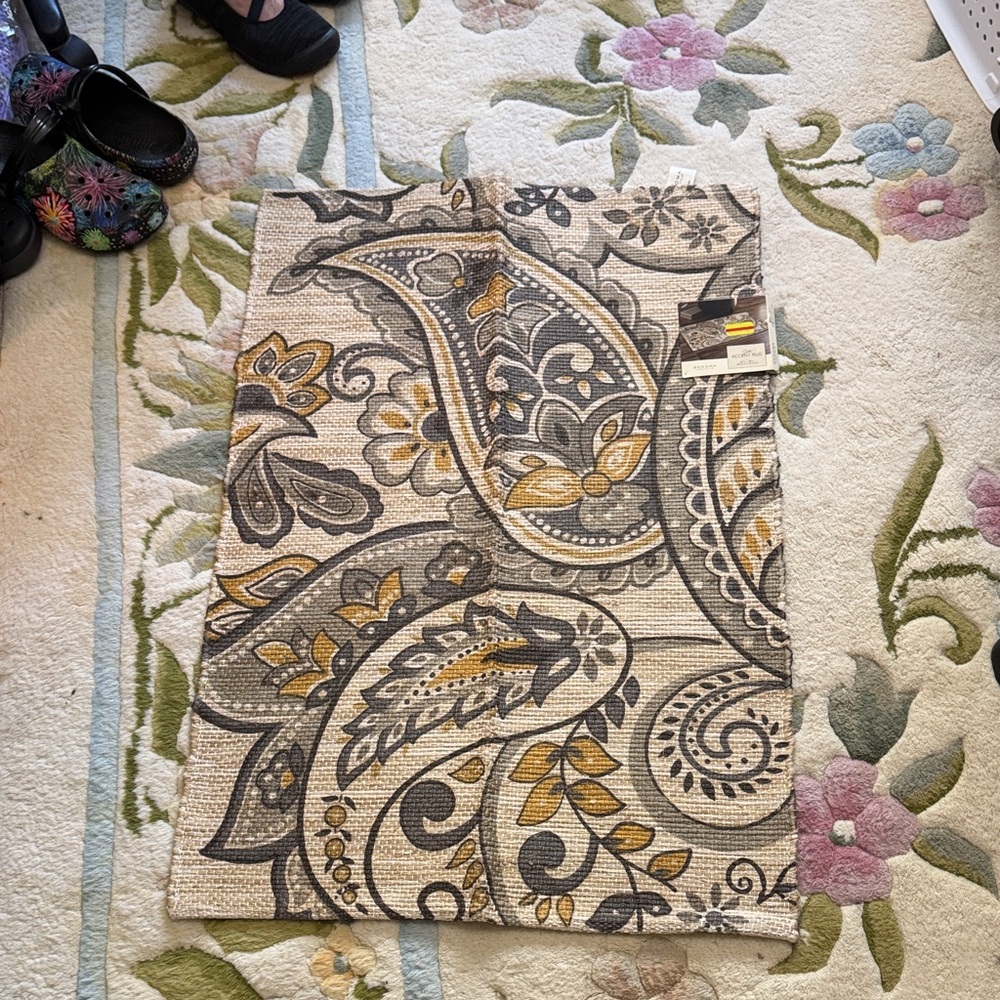 Sonoma Jute Accent Rug with Cream and Brown Tones NWT 234